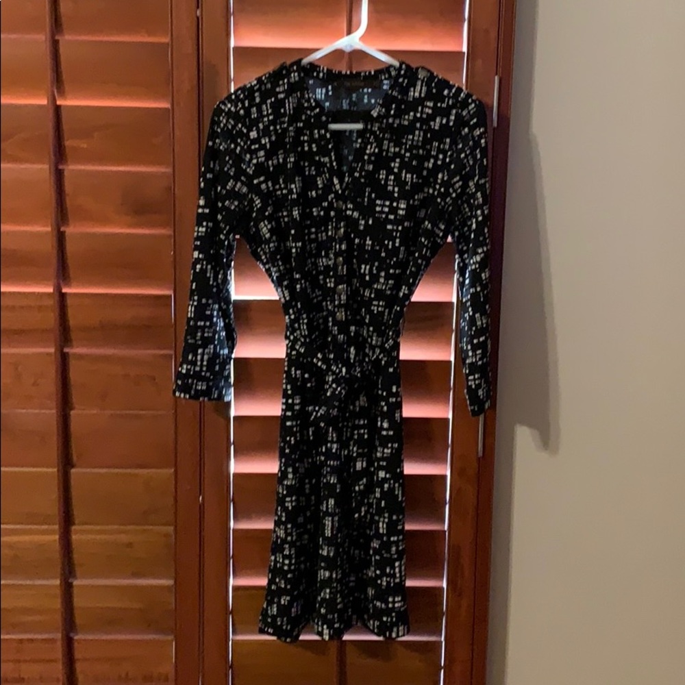 Long sleeve belted waist dress!